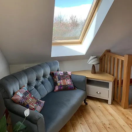 Dragon Orchard Retreat Villa Ledbury Room photo